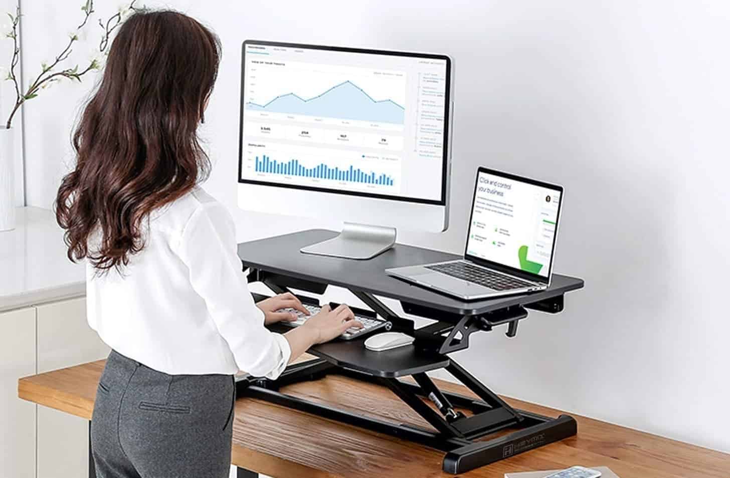 Ergonomics of a Standing Desk – How to Create a Comfortable Work Environment